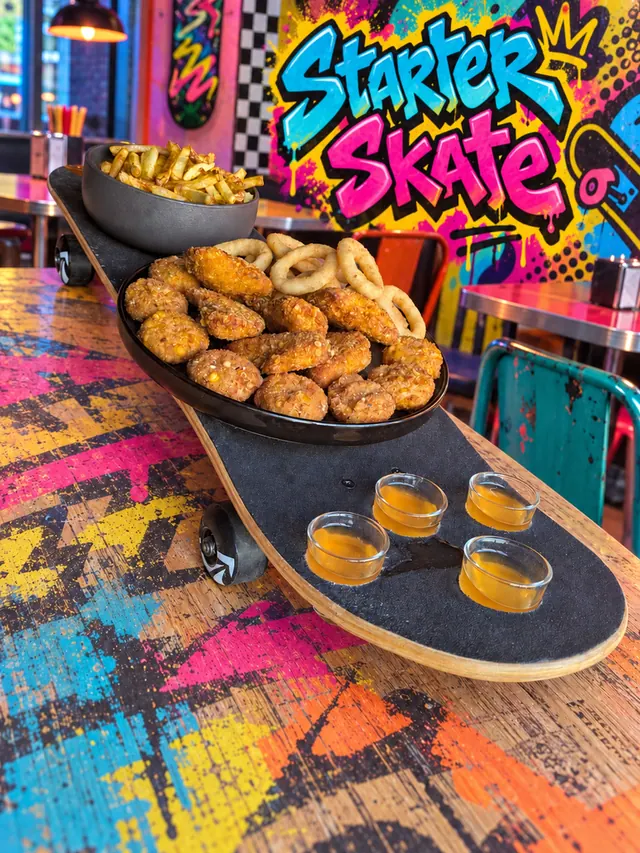 Le Starter Skate : un skateboard qui sert frites, onion rings, bouchées panées et quatre sauces